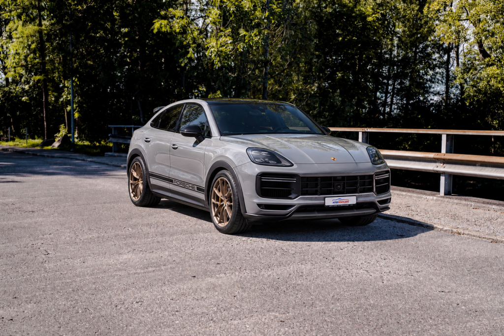 Porsche Cayenne Turbo GT