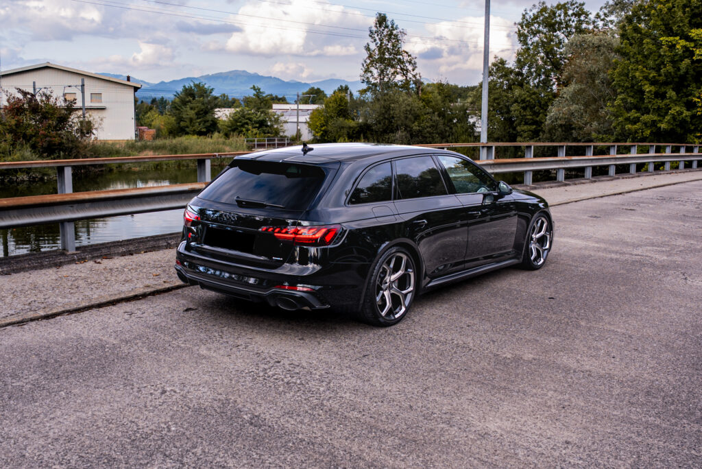 Audi RS4 mieten schweiz