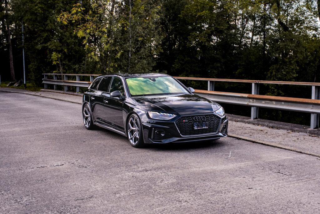 Audi RS4 25 Years Edition
