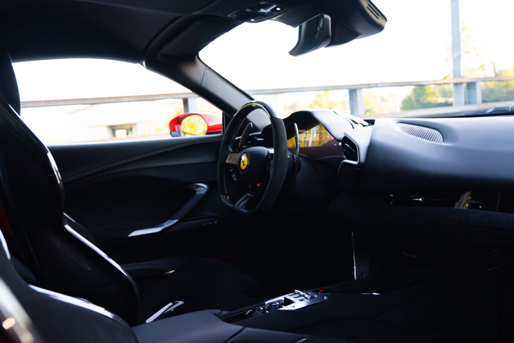 Ferrari 296 mieten