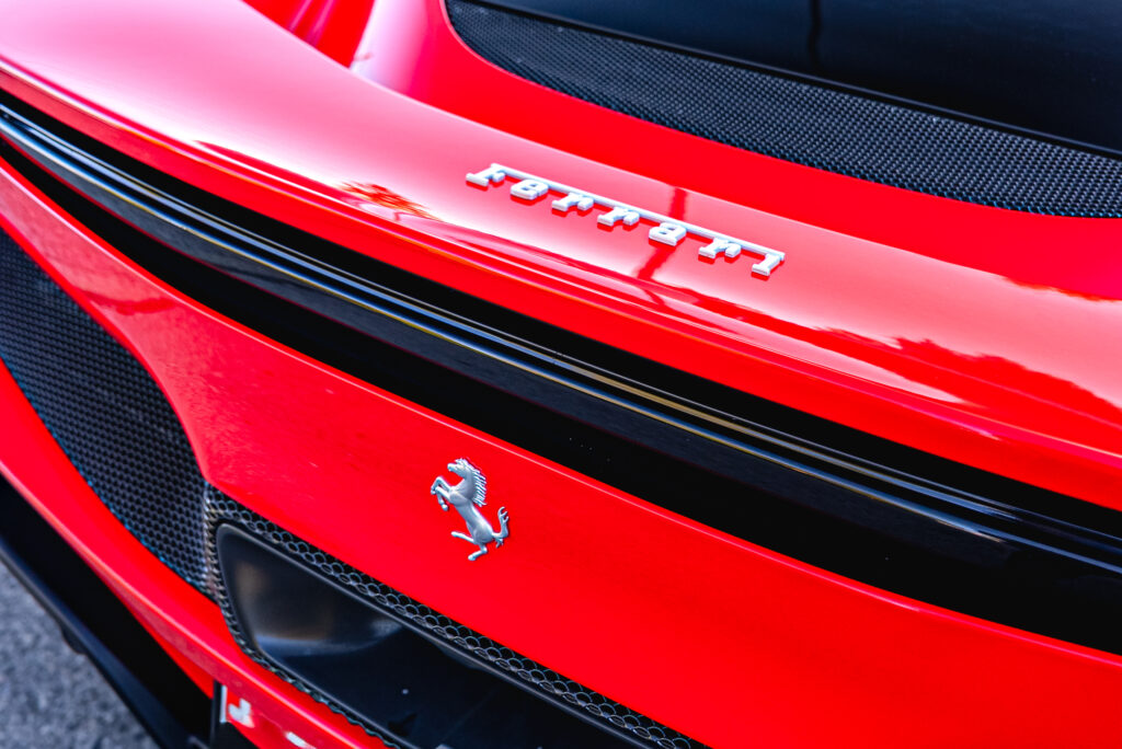 Ferrari 296 mieten