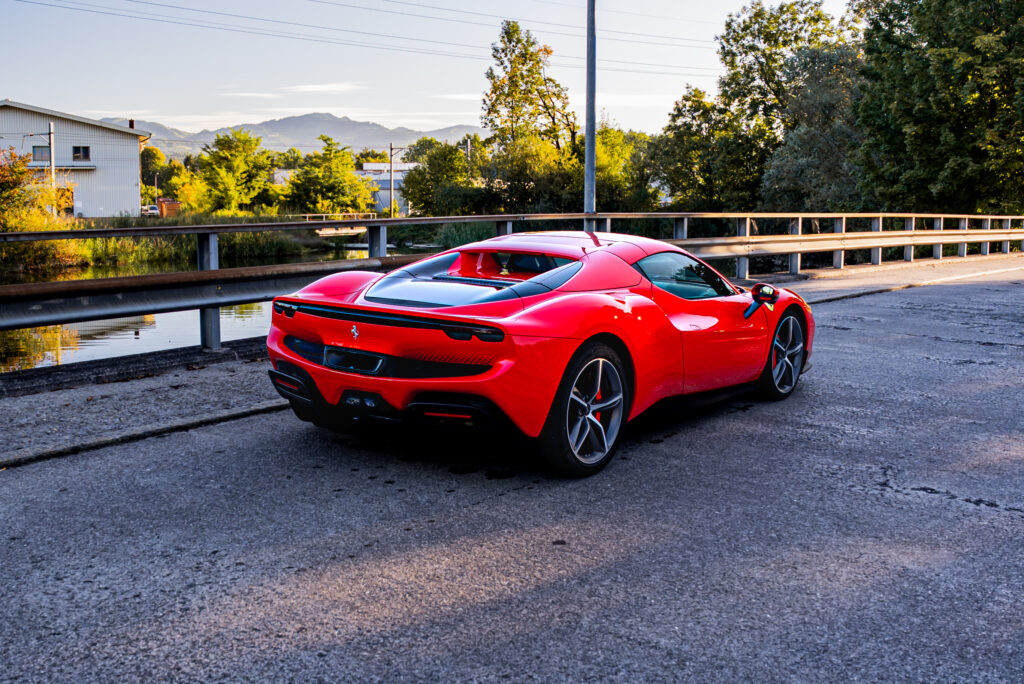 Ferrari 296 mieten