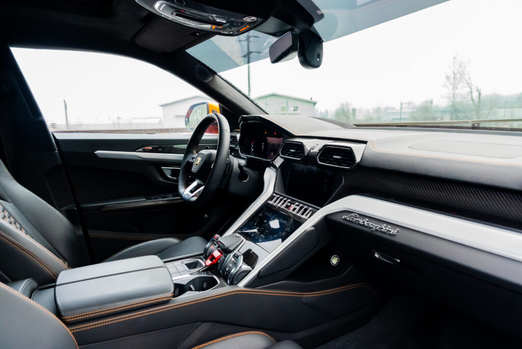 Lamborghini-Urus-mieten