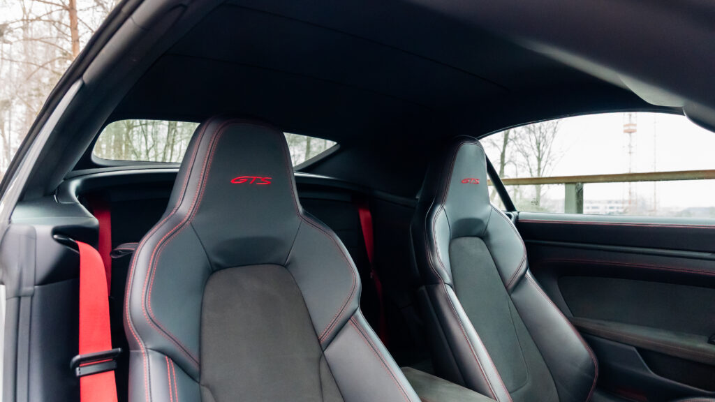 Porsche 911 Carrera GTS mieten Schweiz-05