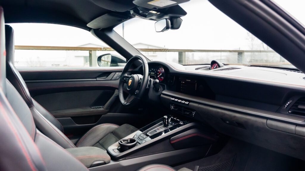 Porsche 911 Carrera GTS mieten Schweiz-05