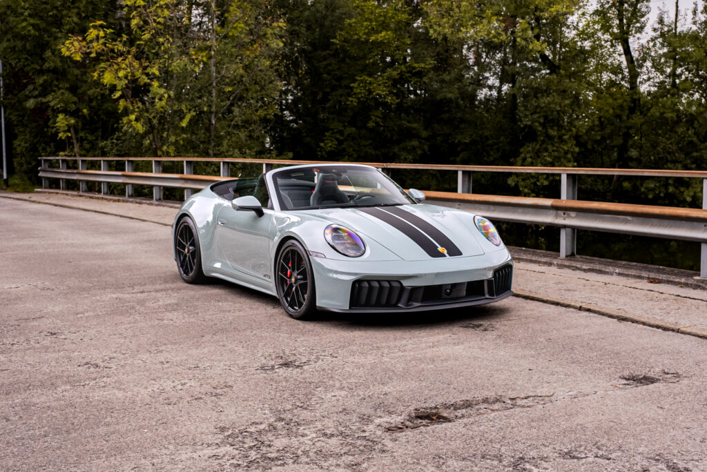 992.2 Carrera 4 GTS Cabrio