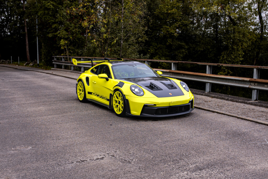 Porsche 992 GT3 RS gelb