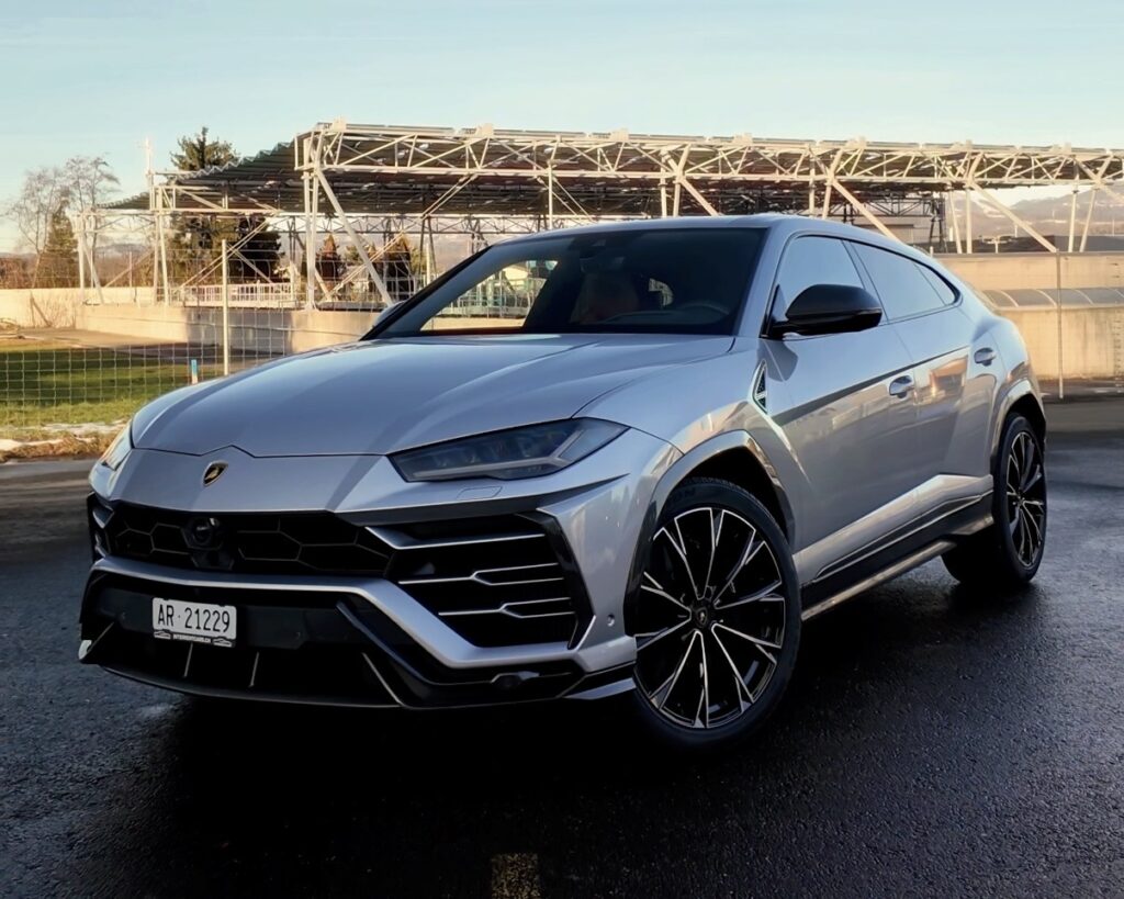 Lamborghini Urus Silber